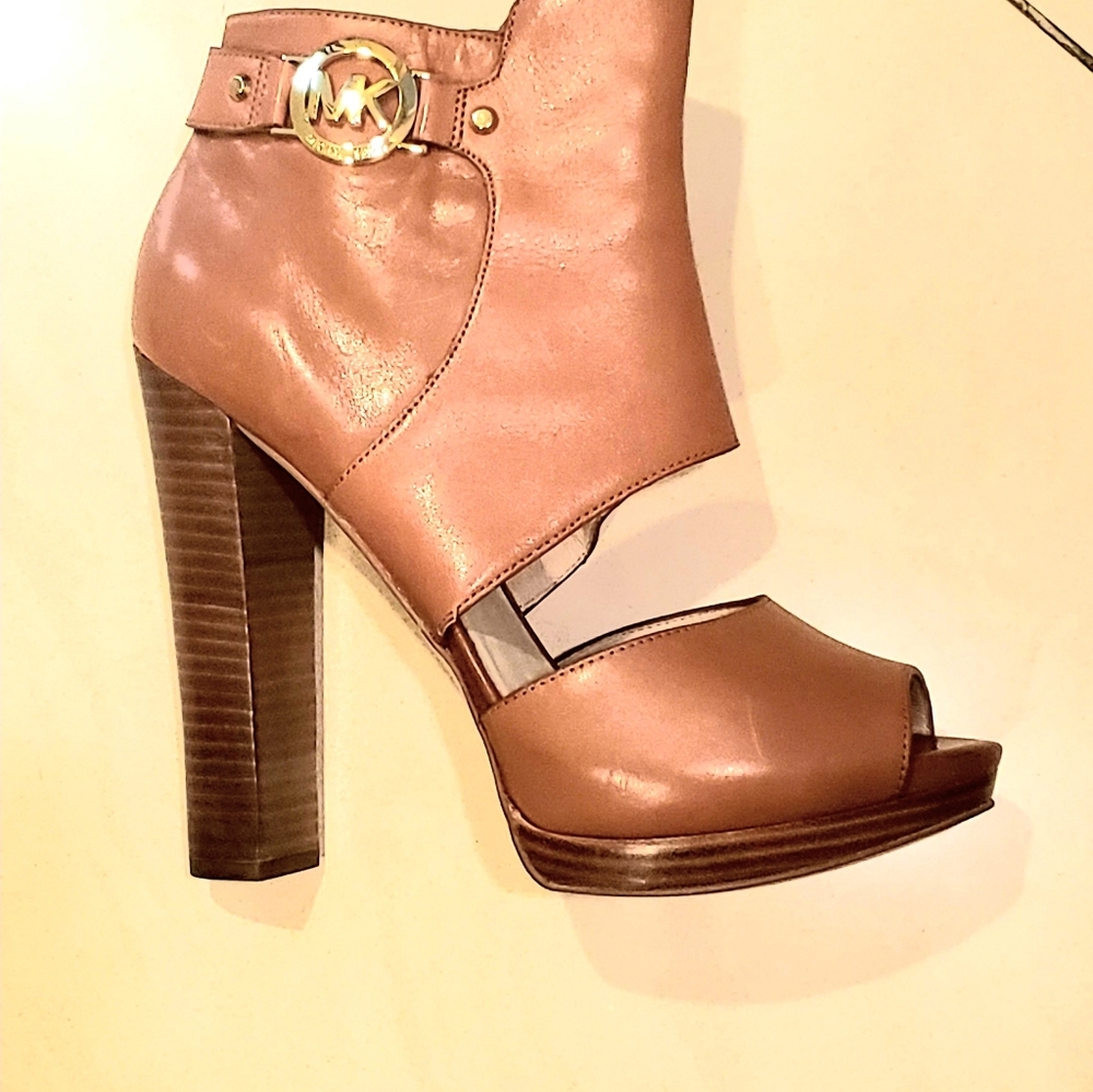 Michael Kors Wyatt open toe shoes Size 9 - Picture 4 of 6